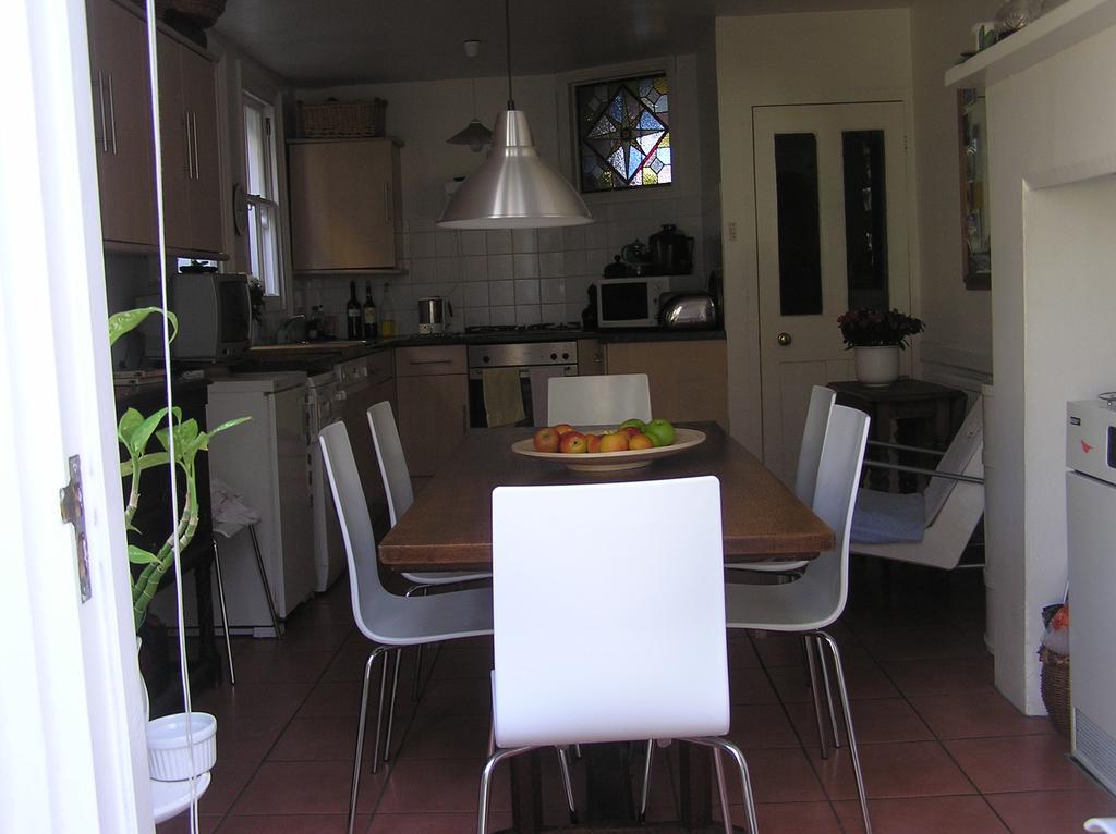 Holmewood Homestay London Eksteriør bilde