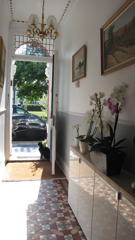 Holmewood Homestay London Eksteriør bilde
